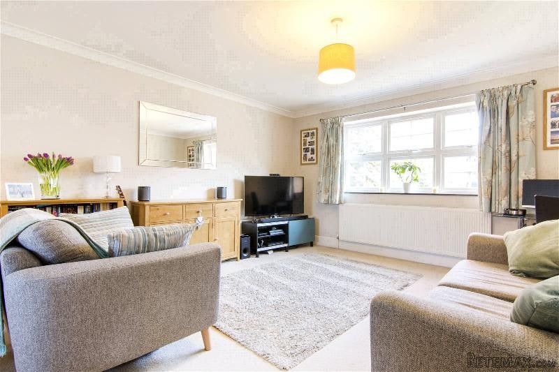 Property - London - For Sale