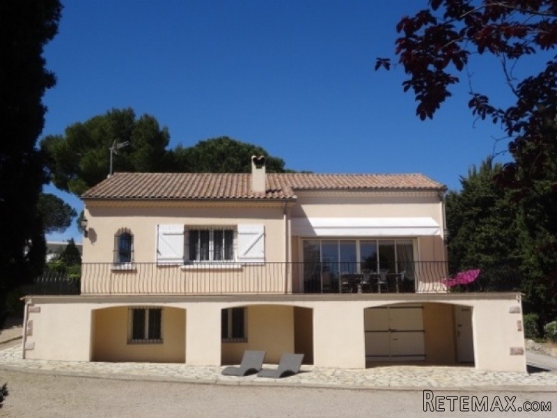 Spacious Villa With 170 m2 Of Living.. - 2