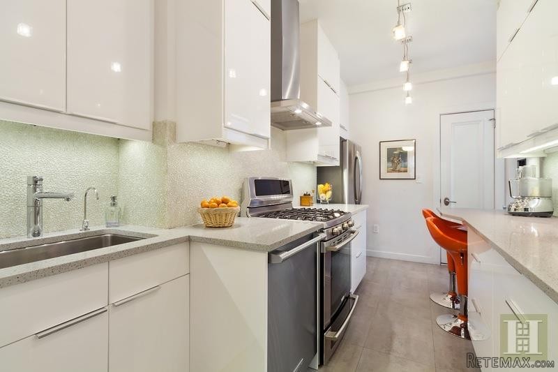 2 bedroom Apartment For Sale: 240 WEST..