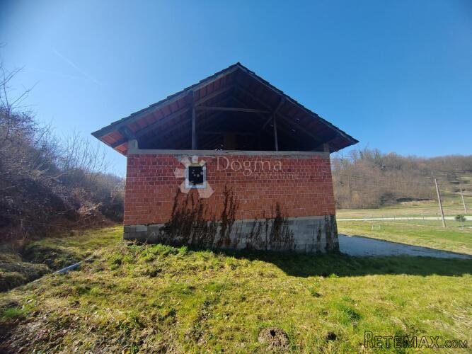 Bedekovčina kuća s velikim potencijalom – mirna lokacija - 3