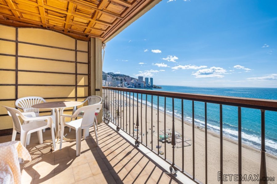 Estudio en primera línea de la playa de Levante con una.. - 4