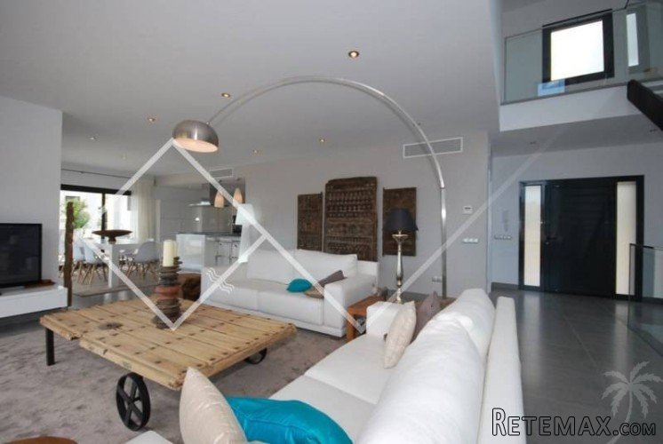 Modern villa built in 2013 situated with beautiful open.. - 5
