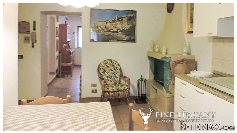 Bargain one bedroom apartment for sale.. - 2