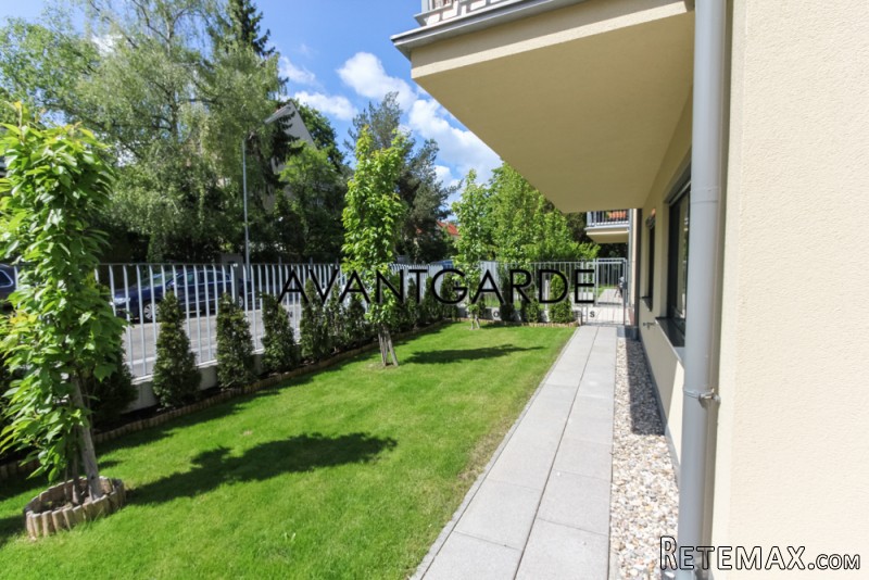 Beautiful garden apartment