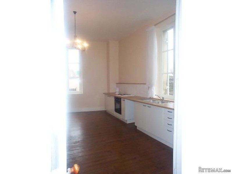 Village House Close To All Amenities - 2