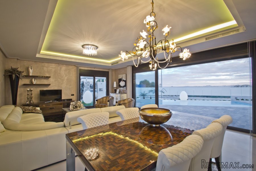 This new project is formed by independent villas from 150m2.. - 3