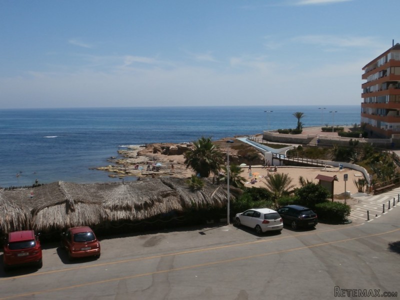2 bedroom, 1 bathroom Apartment, (build..