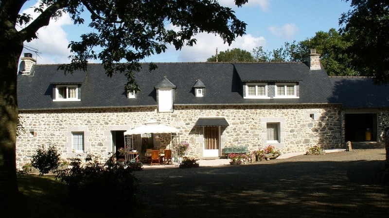 Lovely Longere Style Property - 2
