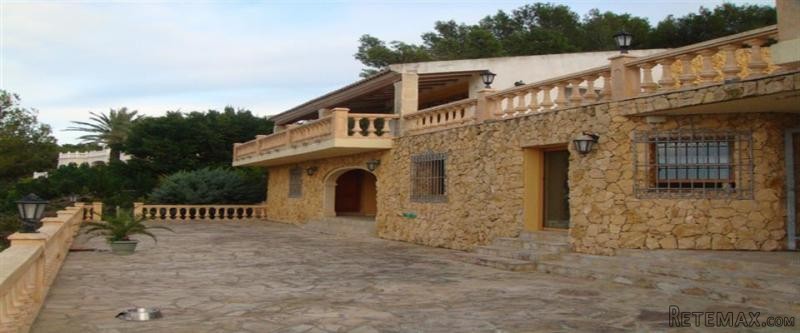 7 Bedrooms - Villa - Alicante - For Sale