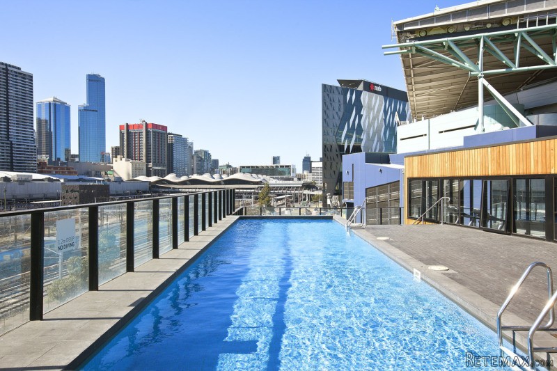 Charming Docklands Abode