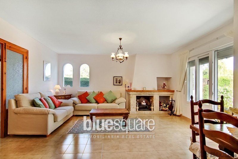 Semi-detached 3-bedroom villa close to.. - 2