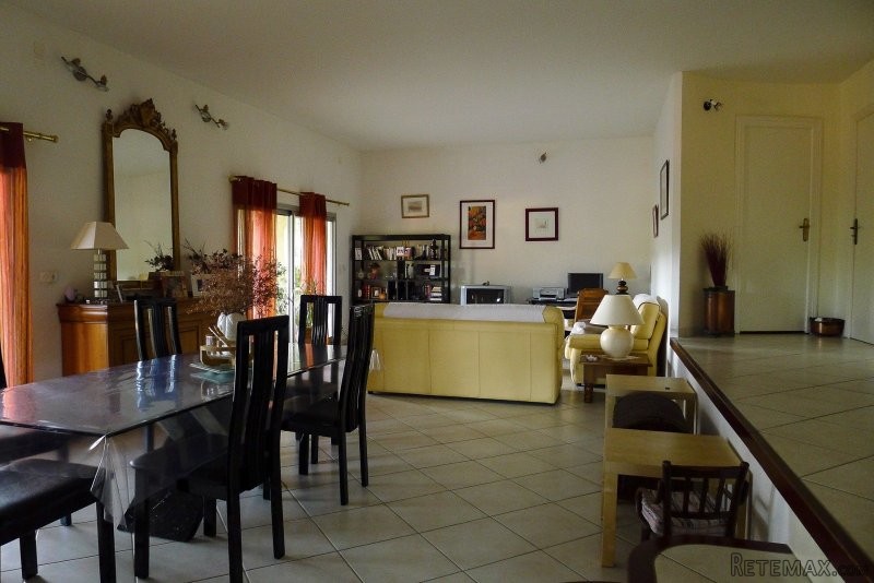 3 Bedrooms - Villa -..