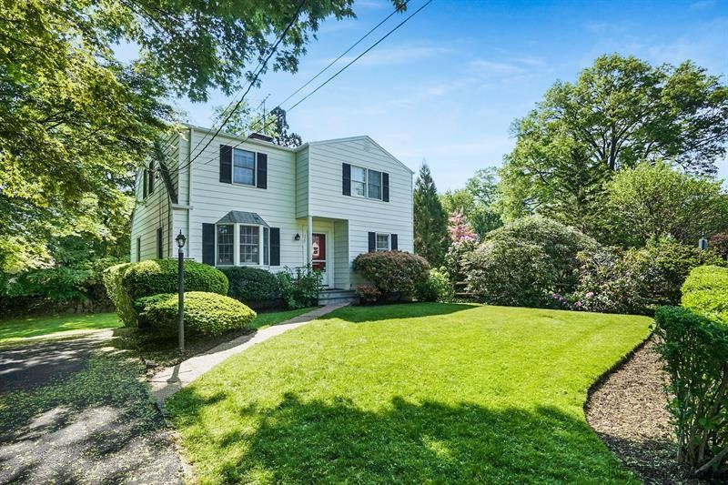 4 bedroom House For Sale: 324 Frank..