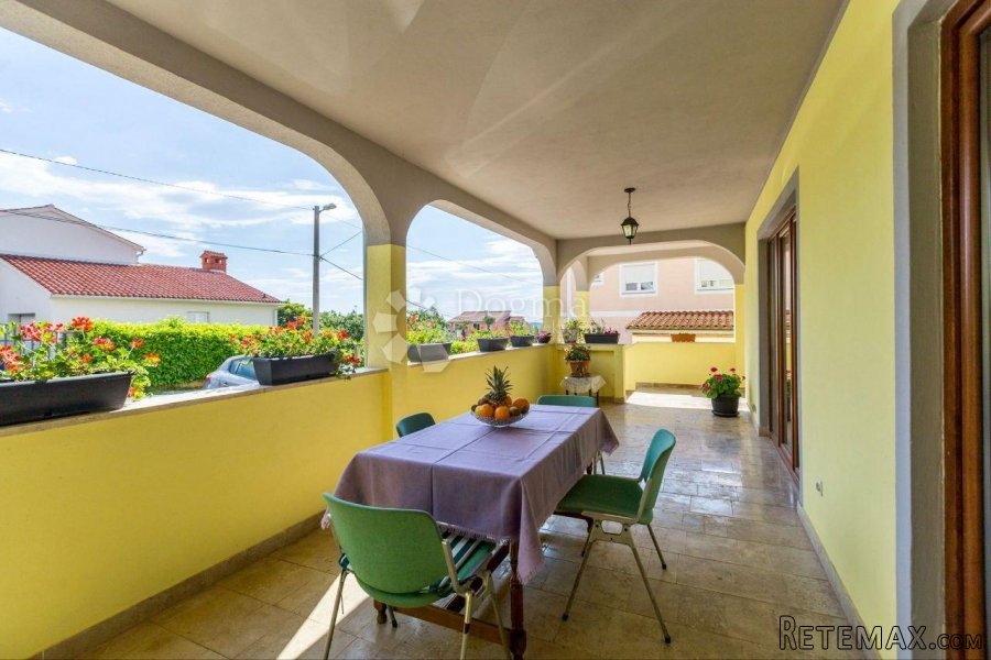 Istra - kuća s 5 apartmana u blizini Poreča - 2