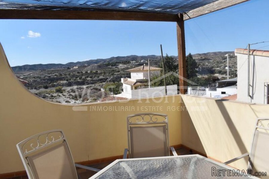 NEW & EXCLUSIVE LISTING TO VOSS HOMES - A, large (207m2).. - 12