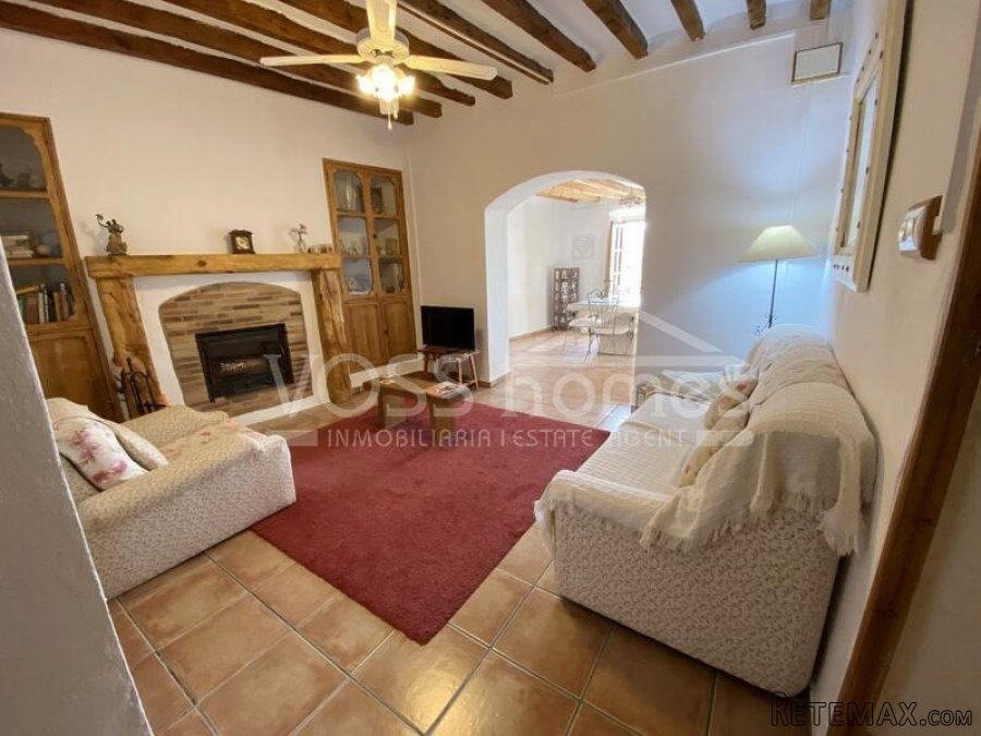 NEW & EXCLUSIVE TO VOSS HOMES - A large, lovingly.. - 2