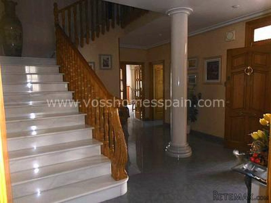 A TRULY STUNNING TOWN VILLA. The photos DON'T do this.. - 3