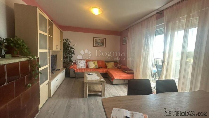 Dvosobni stan na izvrsnoj lokaciji u Puli – svega 100 metara - 3