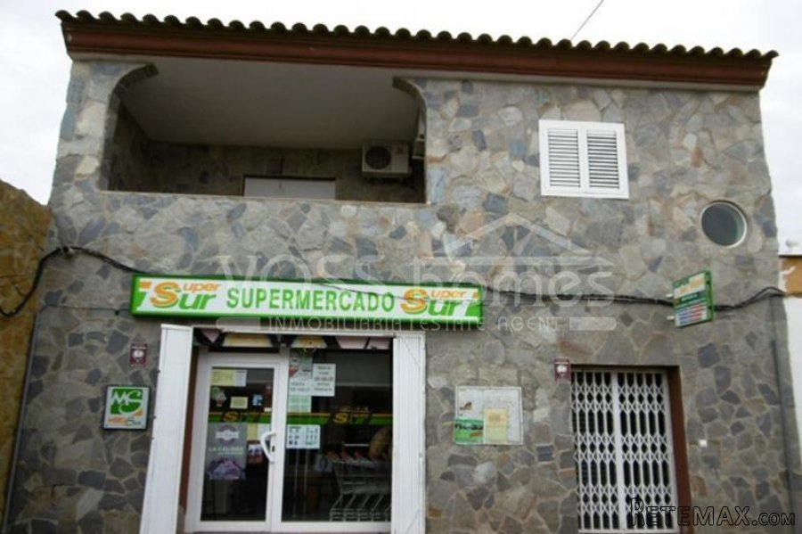 Large commercial unit currently used as a shop in a village.. - 14