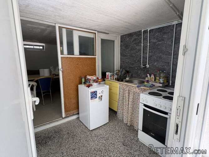 Vikend kuća 55m2,uknjižena,na 10ari placa - 15