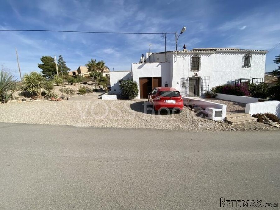 NEW & EXCLUSIVE TO VOSS HOMES - A large, lovingly.. - 7