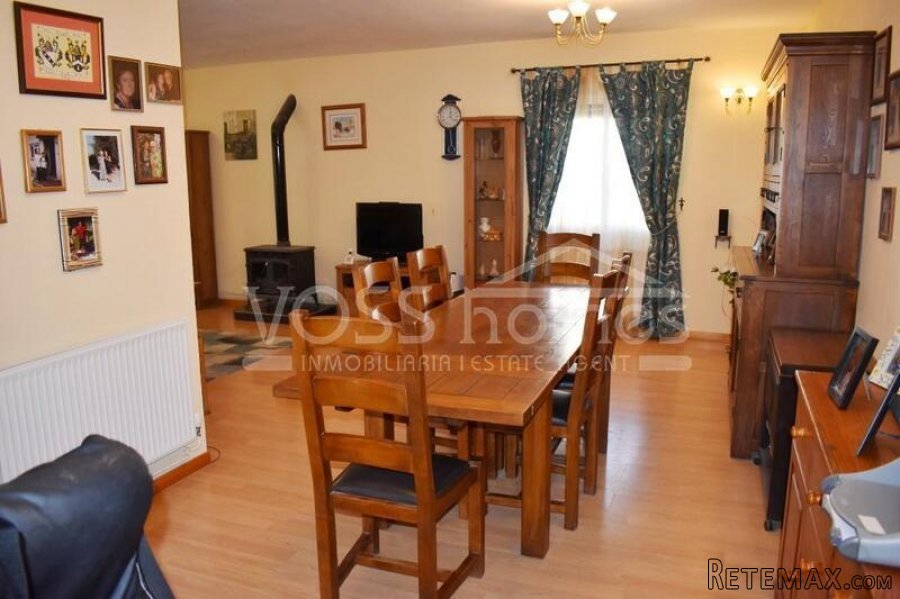 NEW & EXCLUSIVE LISTING TO VOSS HOMES - A, large (207m2).. - 18