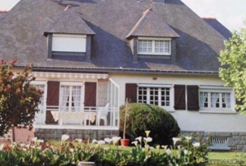 Large Detached House and Nice Garden