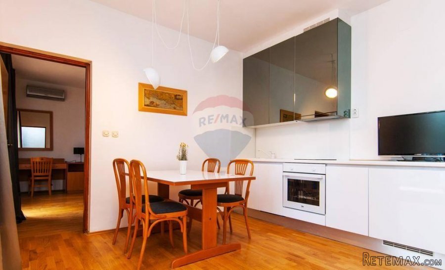 MALI LOŠINJ - VILA SA 10 APARTMANA NA RIJETKOJ I ATRAKTIVNOJ - 9
