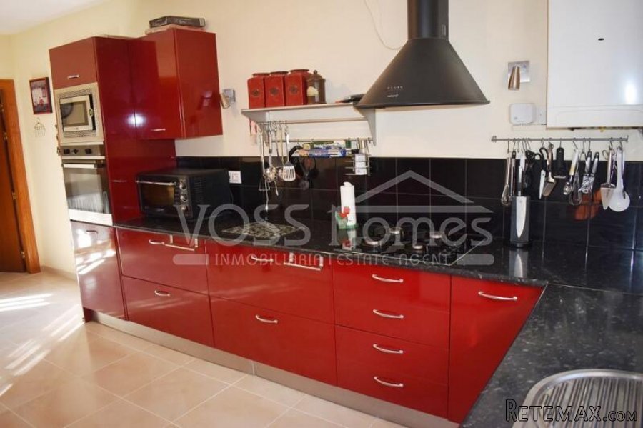 NEW & EXCLUSIVE LISTING TO VOSS HOMES - A, large (207m2).. - 19