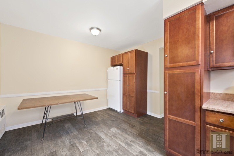 7 bedroom Town House For Sale: 707 EAST.. - 2