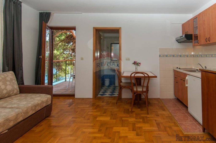 MALI LOŠINJ - VILA SA 10 APARTMANA NA RIJETKOJ I ATRAKTIVNOJ - 10