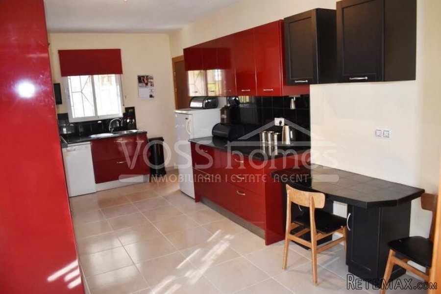 NEW & EXCLUSIVE LISTING TO VOSS HOMES - A, large (207m2).. - 20