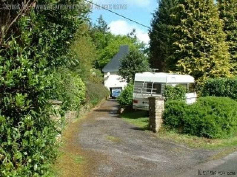 Pretty house on 3 levels, 2 acres in.. - 2