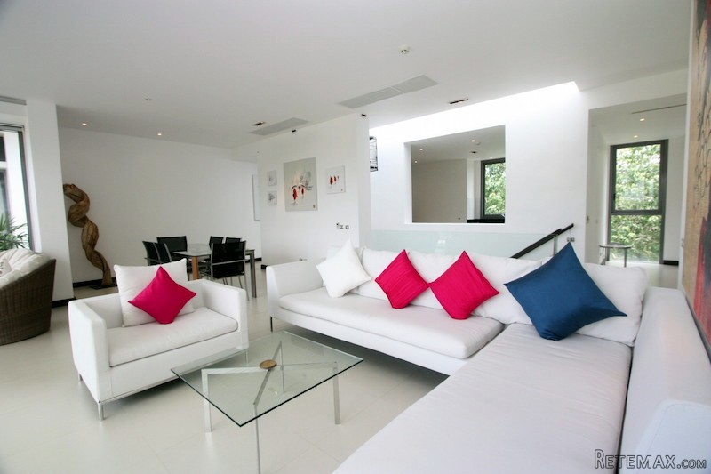 1531 Lotus Gardens : Layan