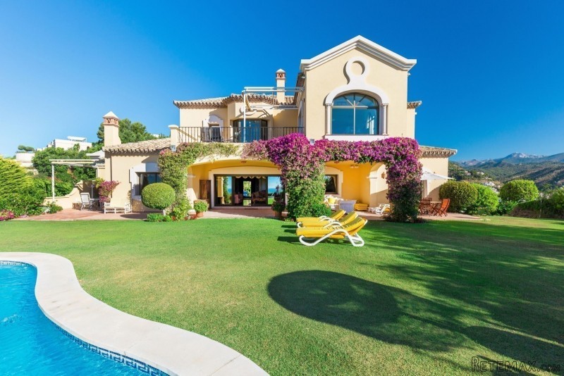 Elegant Villa with Panoramic Views - 2