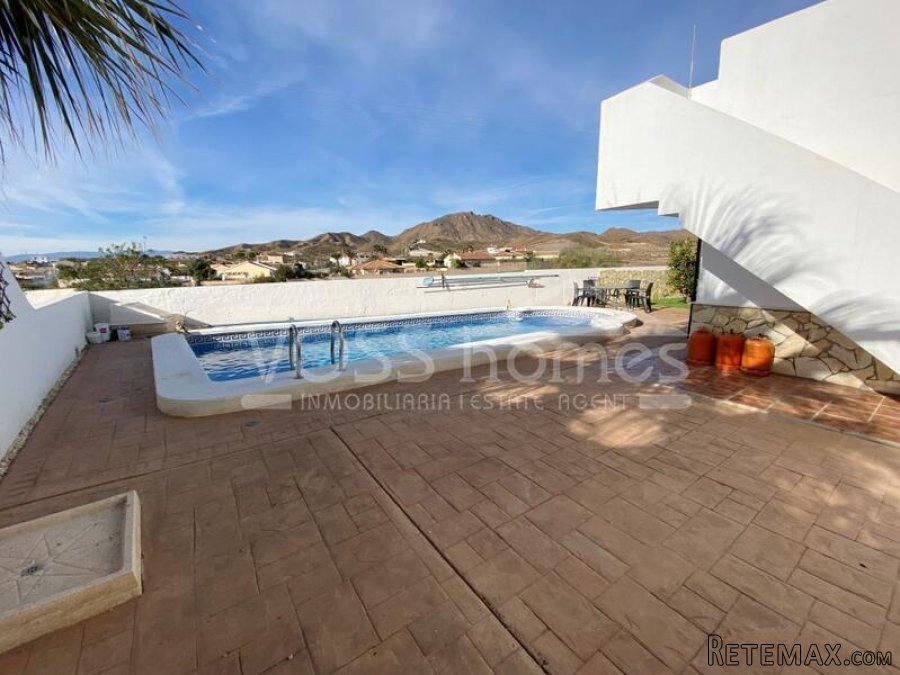 NEW LISTING TO VOSS HOMES - A light & airy, recently.. - 5