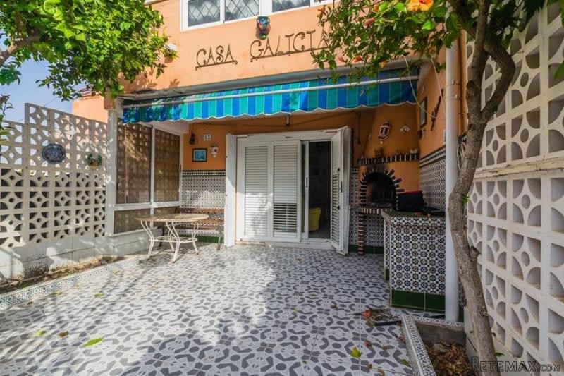 2 Bedrooms - Villa - Alicante - For Sale