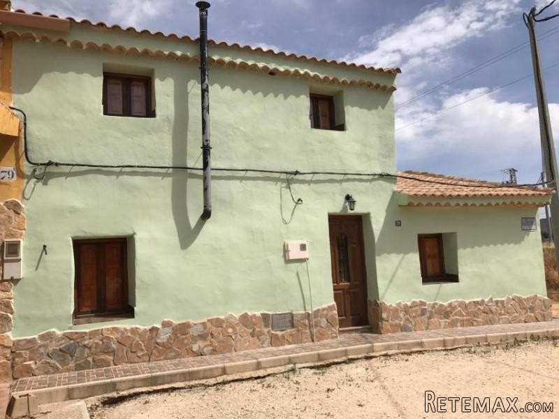 3 bed country home in small hamlet, nr..