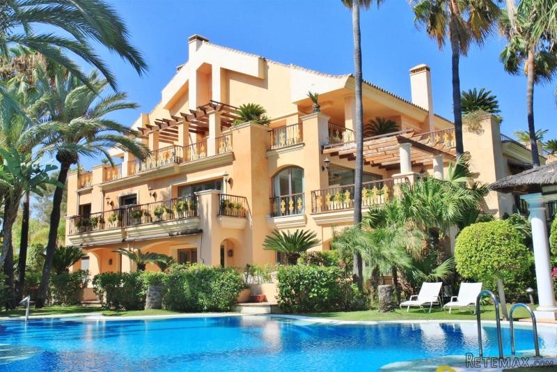 Apartment For Sale In Puerto Banus..