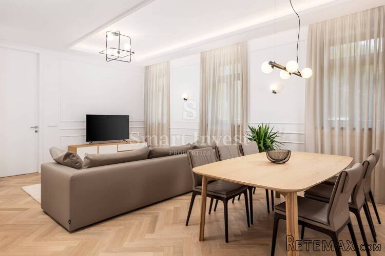 OPATIJA – CENTAR, luksuzan stan 2S+DB u vili, 1. red do m..