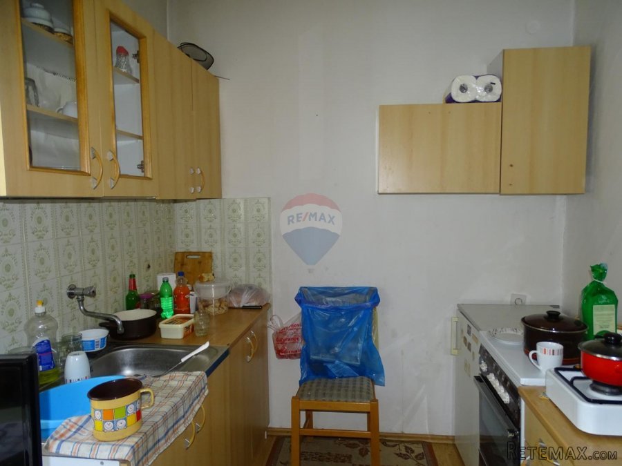 Kuća u Delnicama sa 3 stana i gospodarskim objektom - 9