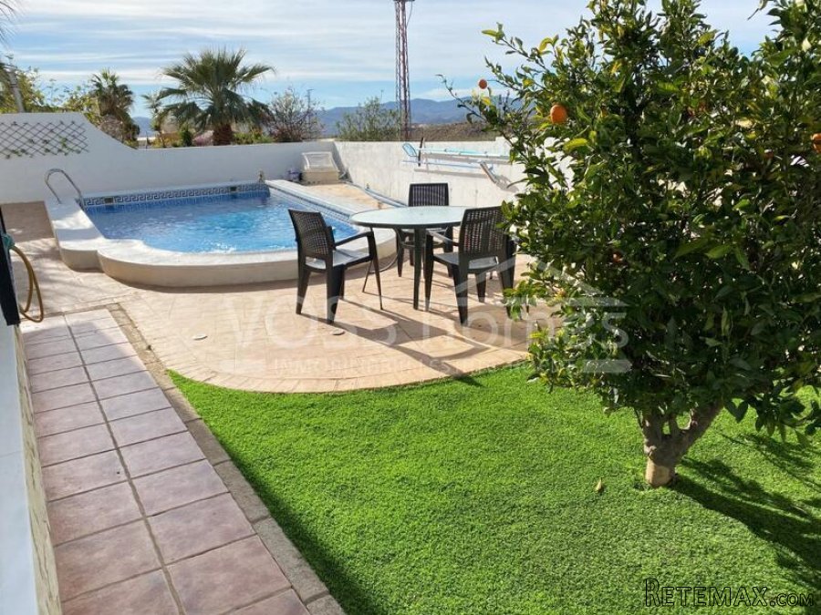 NEW LISTING TO VOSS HOMES - A light & airy, recently.. - 9