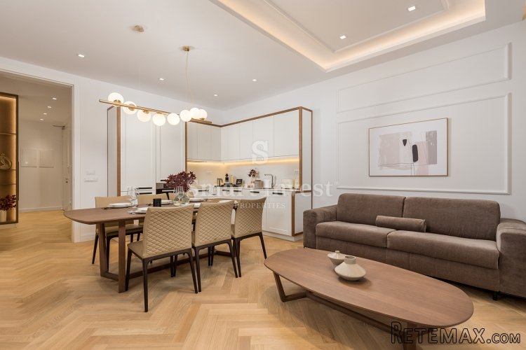 OPATIJA – CENTAR, luksuzan stan 2S+DB u vili 1. red do mora..