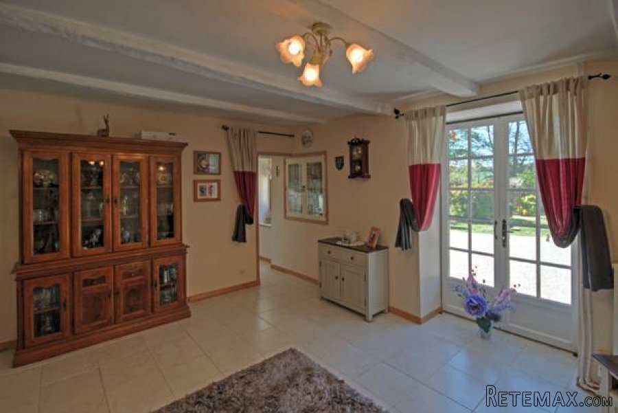 St Martin L' Ars (86) - Detached house with over a hectare of.. - 10