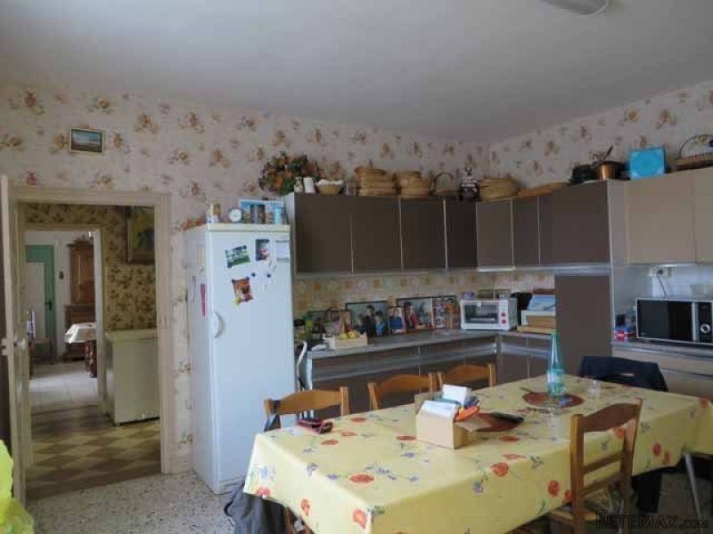4 Bedrooms - House - Bourgogne - For.. - 2