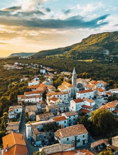 Građevinsko zemljište u idiličnom okruženju