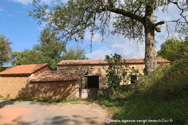Ref 28216 : A Finir De Renover