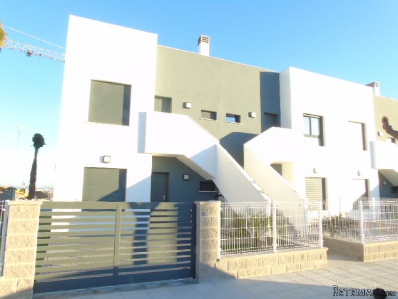 2 bedroom, 2 bathroom Apartment, Urban..