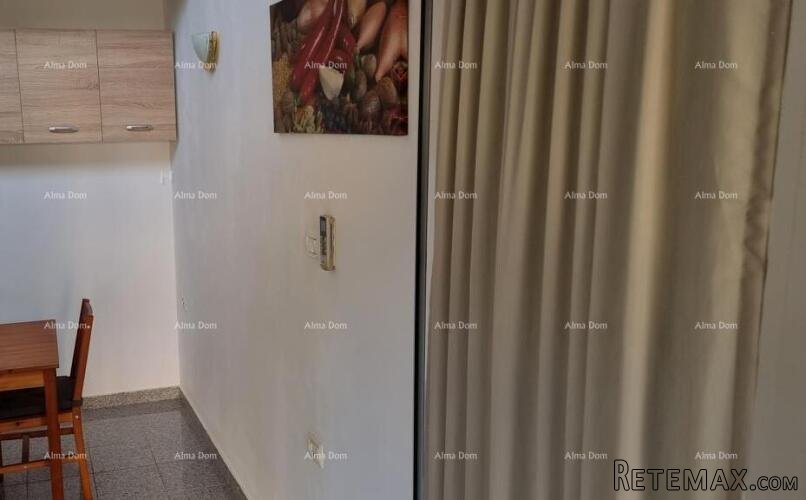 Buje. Prodaje se stan u Kaštelu, površine 85 m² - 3