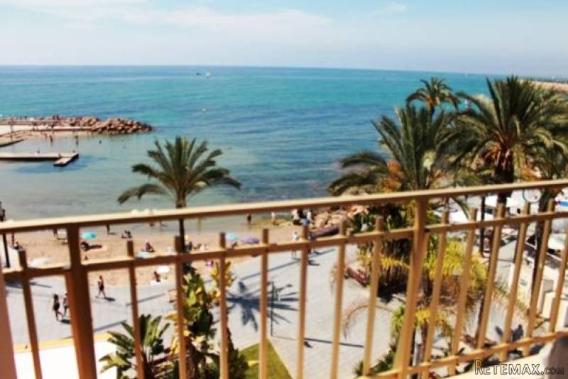 3 Bedroom 2 Bathroom Apartment In..